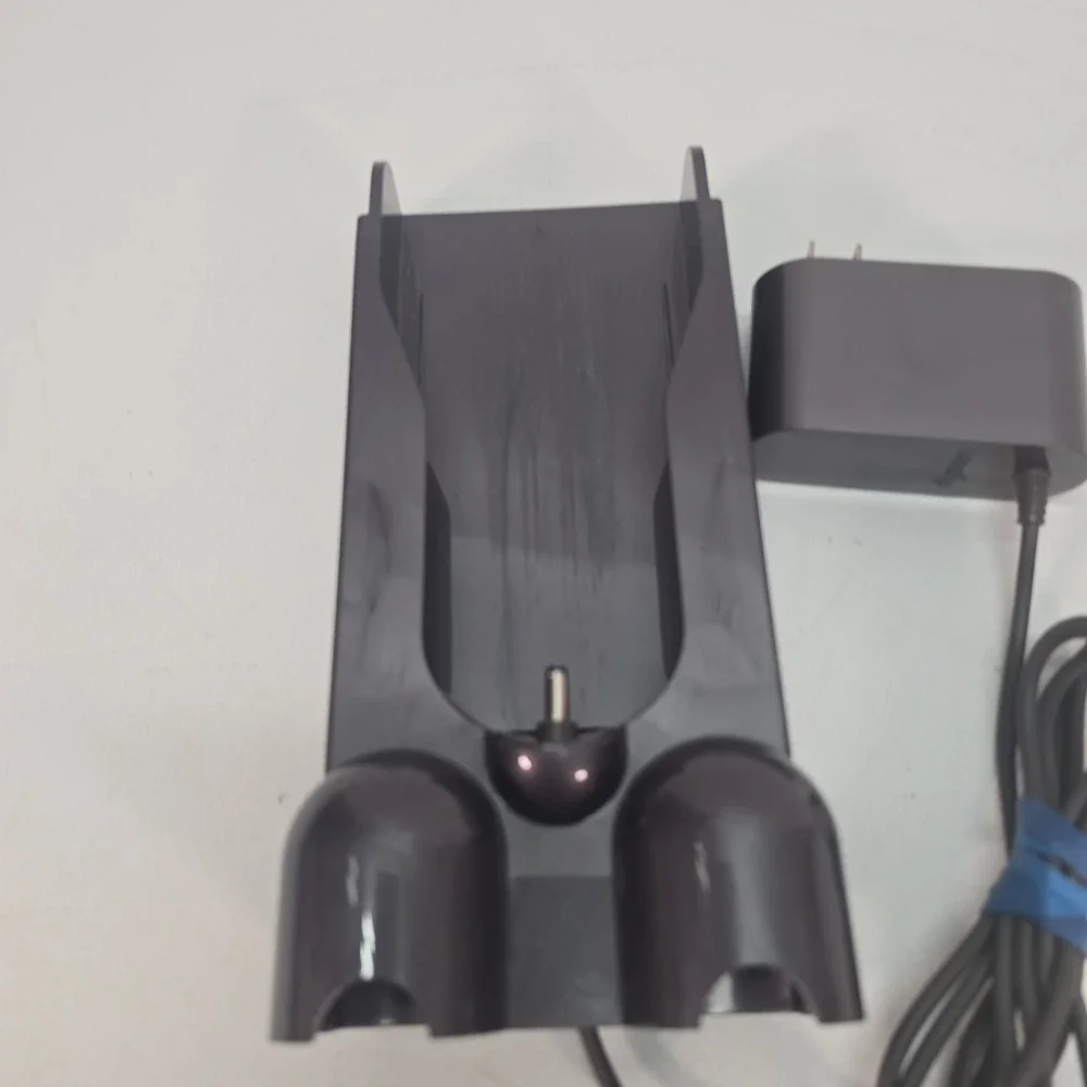 Dyson Cordless T116010 Wall Mount Charging Docking Station Charger 270576-04